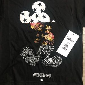 🆕 Neff Disney Mickey Bandanna T-shirt